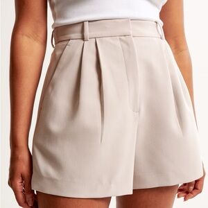 Abercrombie Curve Love Sloan Tailored Short